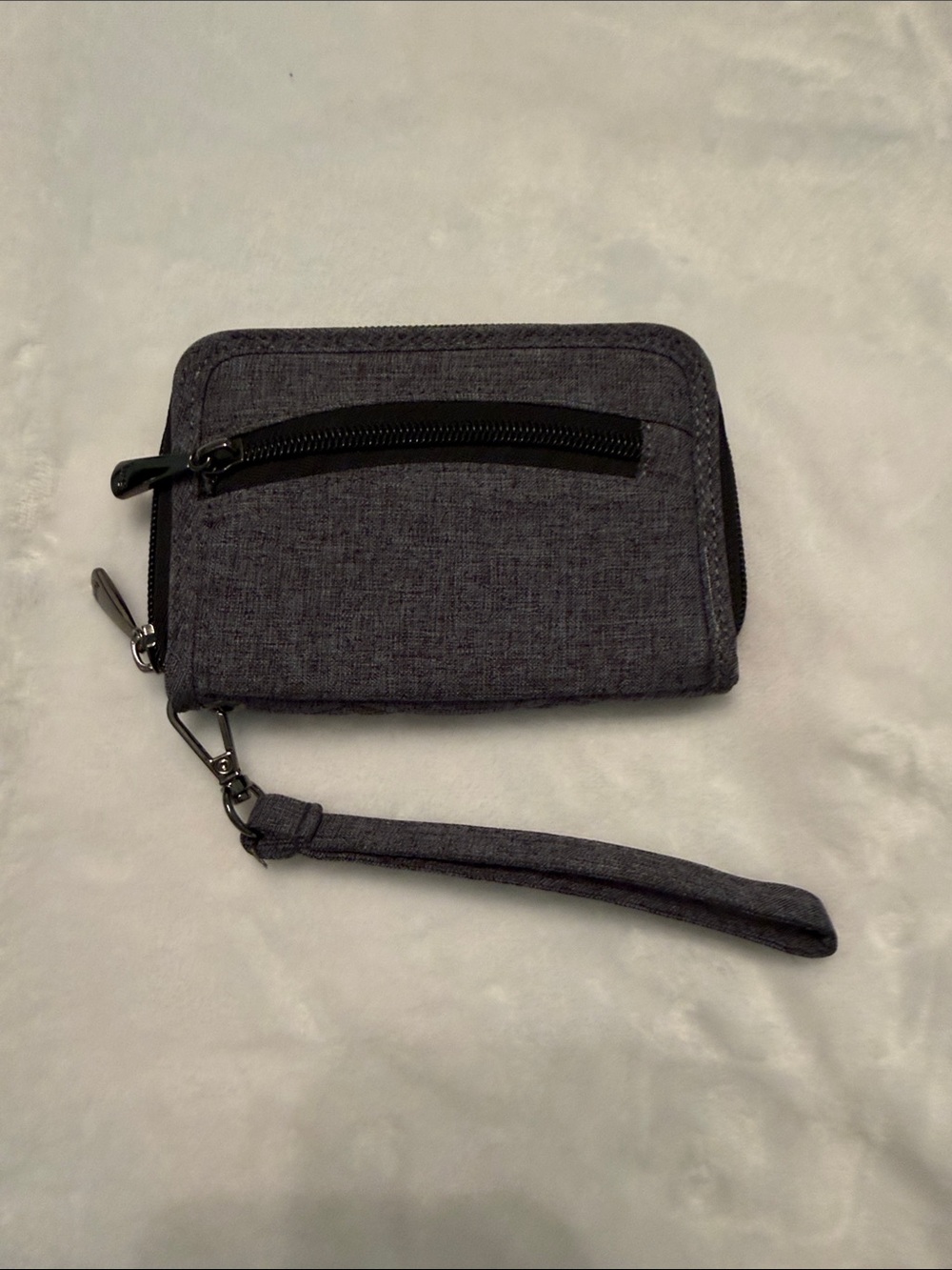 Lug Rodeo Wallet - Picture 2 of 3